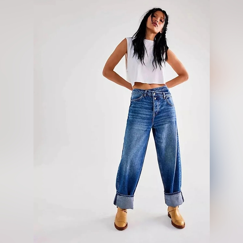 FREE PEOPLE $128 WE THE FREE Crossroads Mid-Rise Boyfriend Size 31